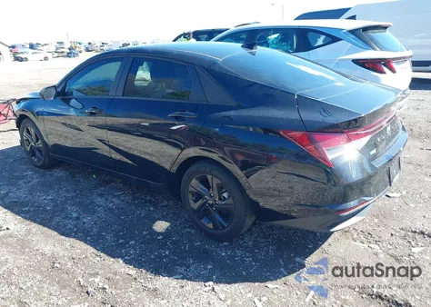 2022 Hyundai Elantra Sel z USA, uszkodzony, nr VIN KMHLM4AG6NU245322